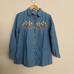 Vintage Tulip Floral Embroidered Denim Shirt Top blouse Women’s Size Medium